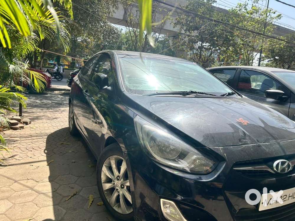 Hyundai Model 2011 Car