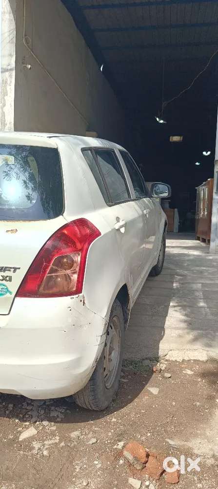 Maruti Suzuki Swift Petrol And Cng