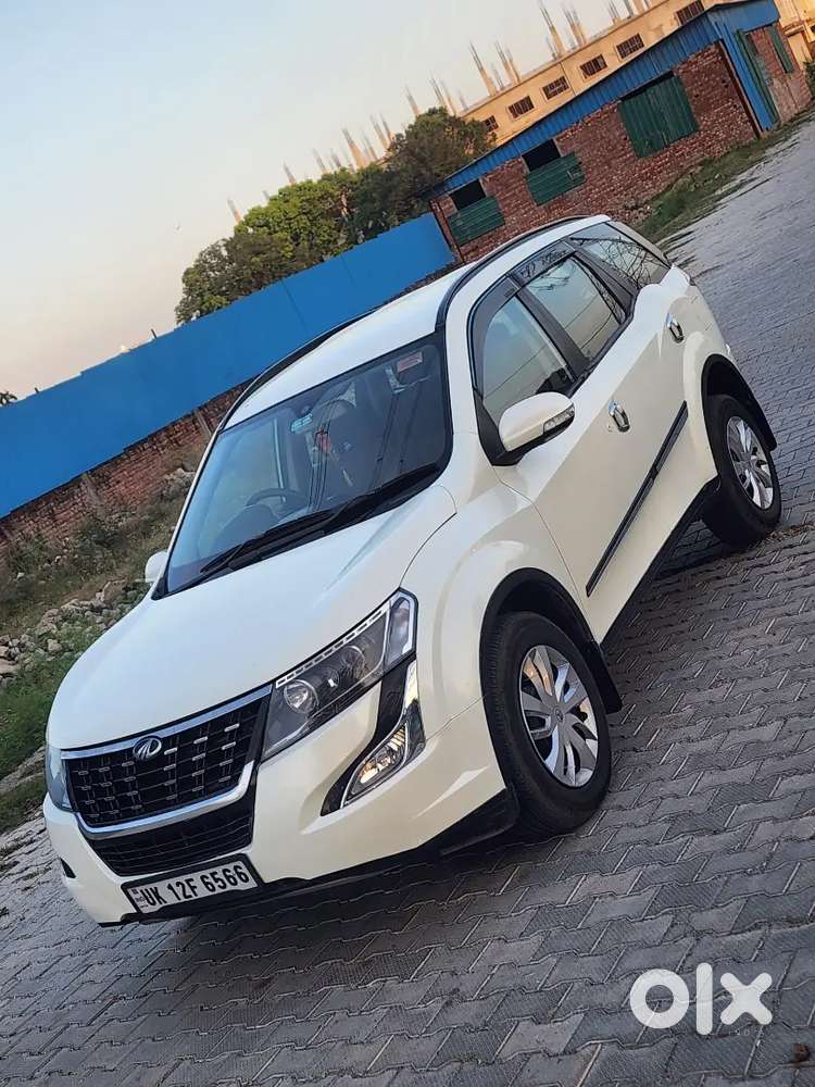 Mahindra Xuv 500
1st Owner 
Push Button Stat