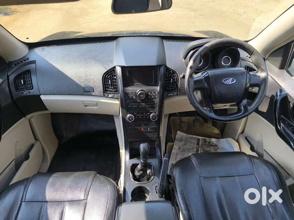 Mahindra Xuv500 2017 Diesel 90000 Km Driven