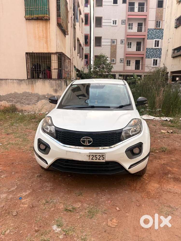 Tata Nexon 2018 Petrol Well Maintained