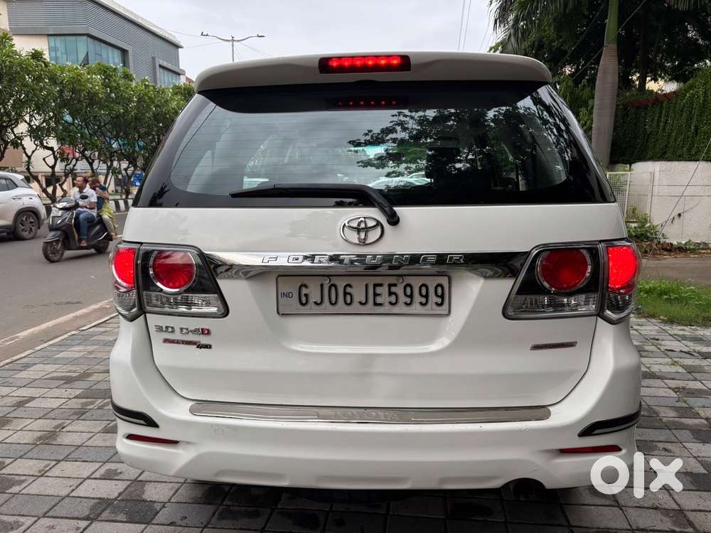Toyota Fortuner 4x4 At, 2015, Diesel