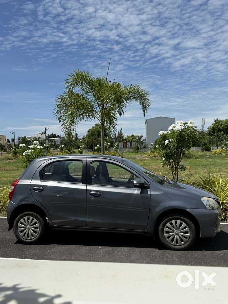 Toyota Etios Liva 2014-2016 V, 2014, Petrol