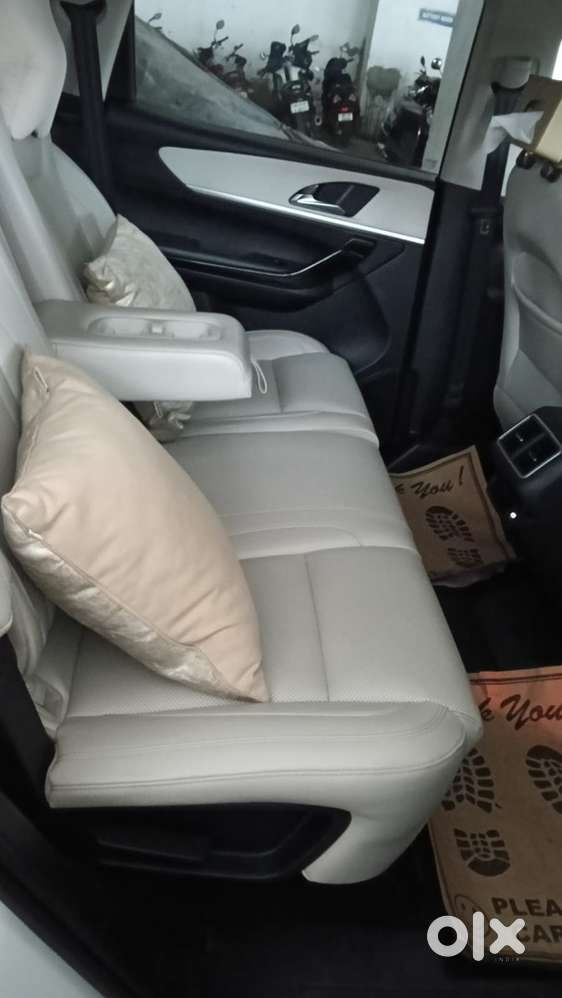 Mahindra Xuv700 Ax 7l Awd Mt Diesel 2022