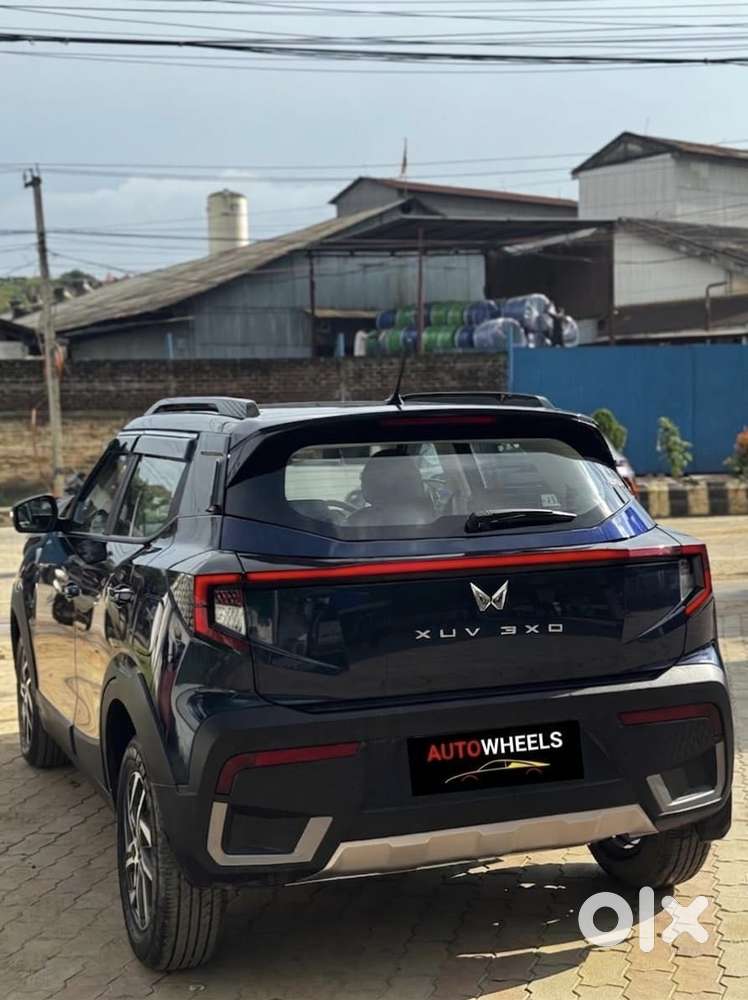 Mahindra Xuv 3xo Ax5l Pg Mt, 2024, Petrol
