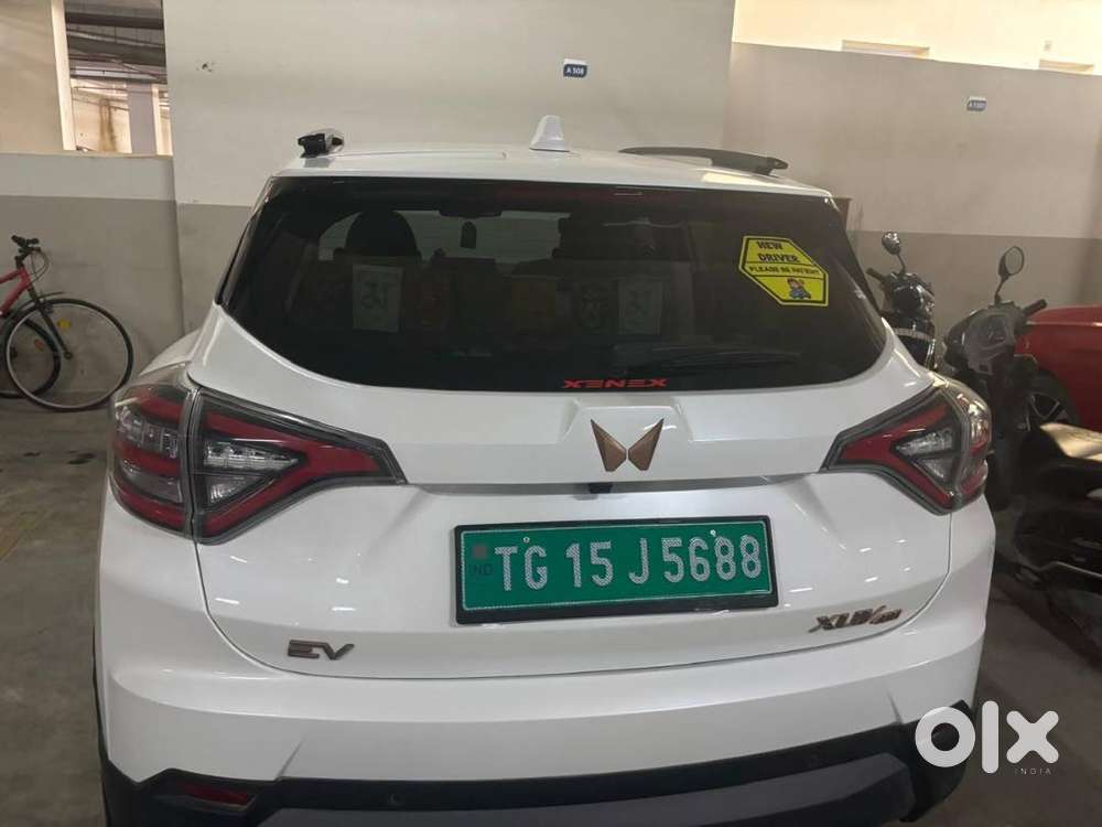Mahindra Xuv400 Ev 2026 Electric Well Maintained