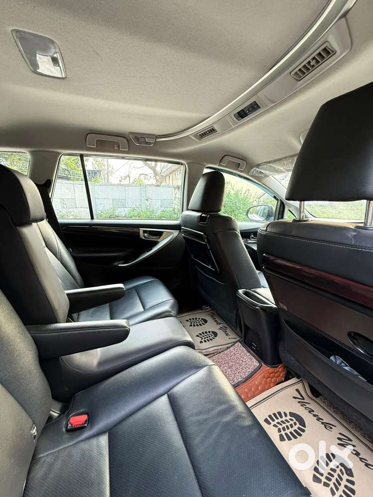 Toyota Innova Crysta [2020-ongoing] 2.4 Zx 7 Str, 2022, Diesel