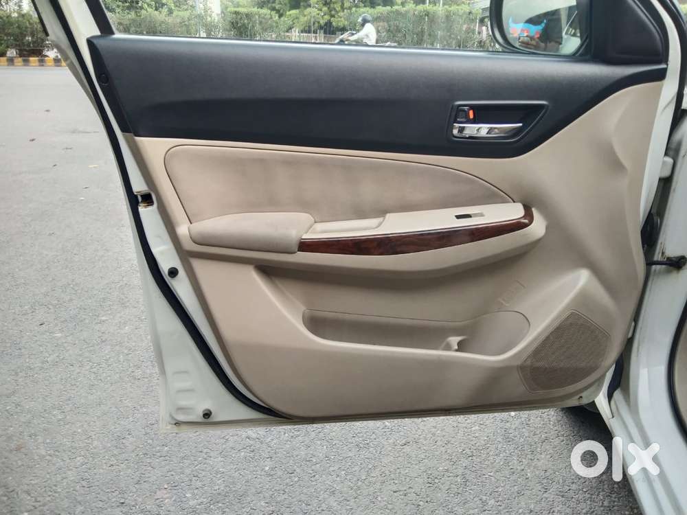 Maruti Suzuki Swift Dzire Amt Zxi Plus, 2018, Petrol