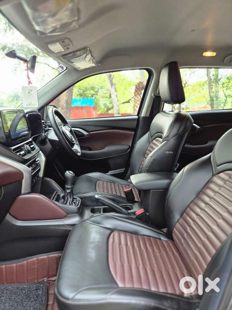 Maruti Suzuki Grand Vitara, 2025, Petrol