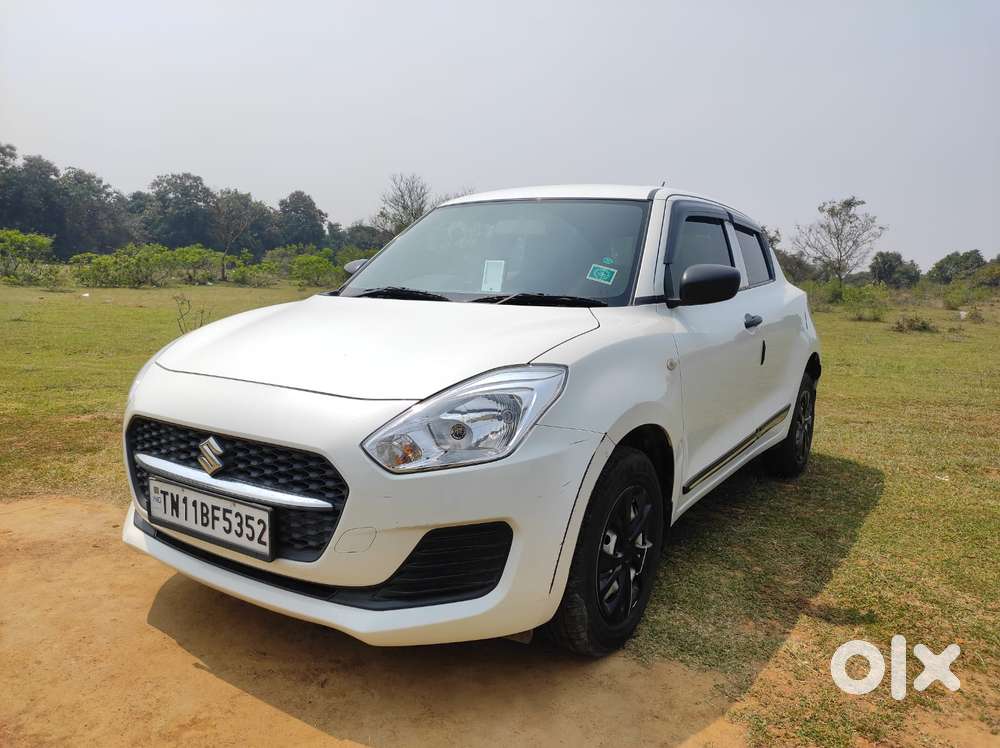 Maruti Suzuki Swift Vxi + Manual, 2023, Petrol
