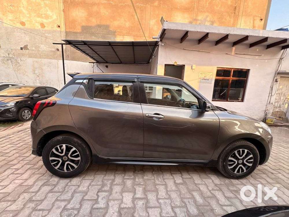 Maruti Suzuki Swift Vxi Optional, 2023, Petrol