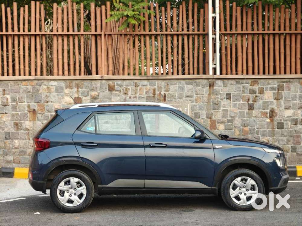 Hyundai Venue S 1.2 Petrol, 2021, Petrol