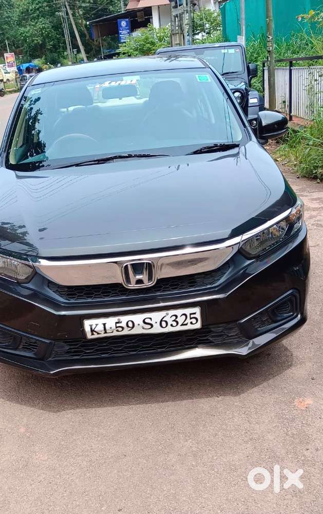 Honda Amaze Black Colour Well Good Condition