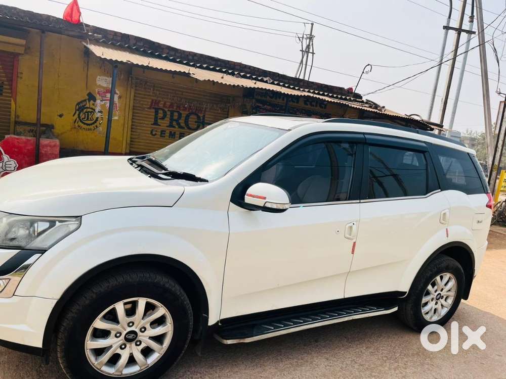 Mahindra Xuv500 W10