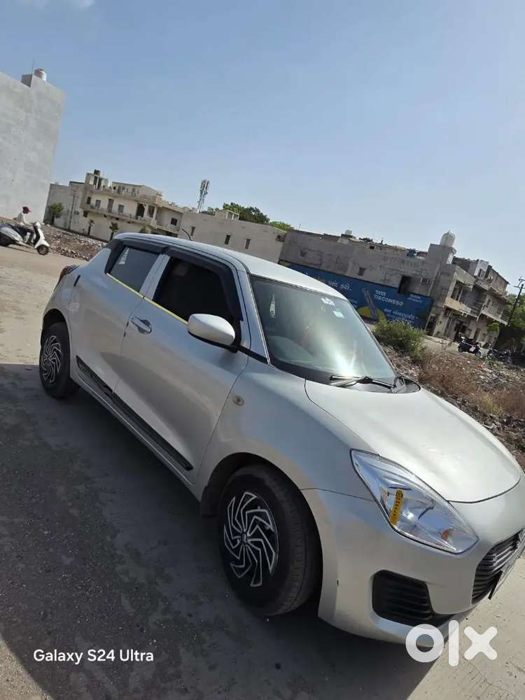 Maruti Suzuki Swift 2021 Petrol 75086 Km Driven