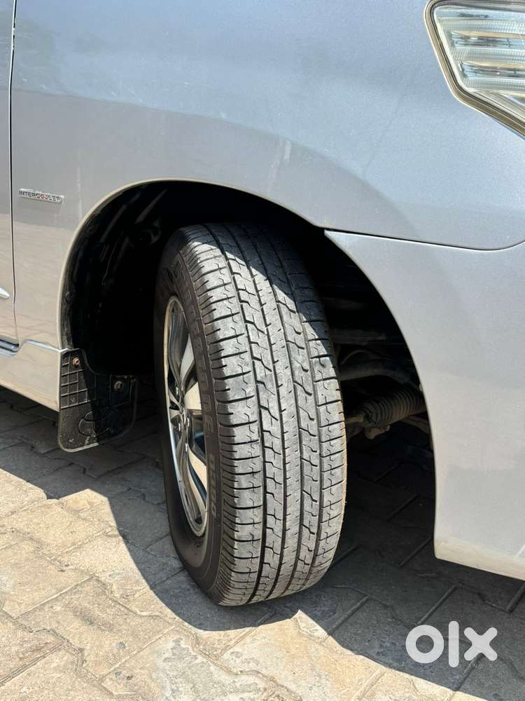 Toyota Innova 2.5 Vx 7 Str Bs-iii, 2015