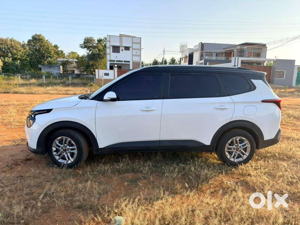 Kia Carens 2023 Model, 1st Owner, Showroom Condition