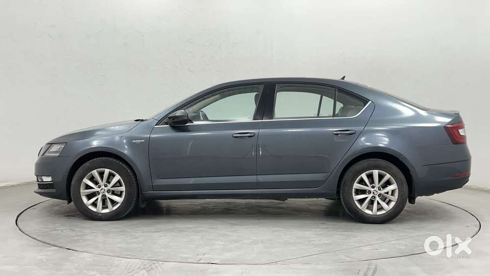 Skoda Octavia 2.0 L K Tsi At, 2018, Petrol