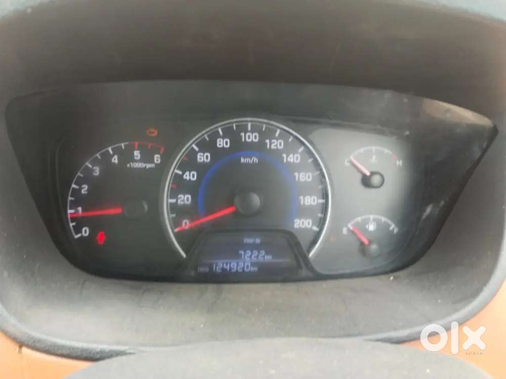 Hyundai Grand I10 2016 Diesel 125000 Km Driven Urgent Sale