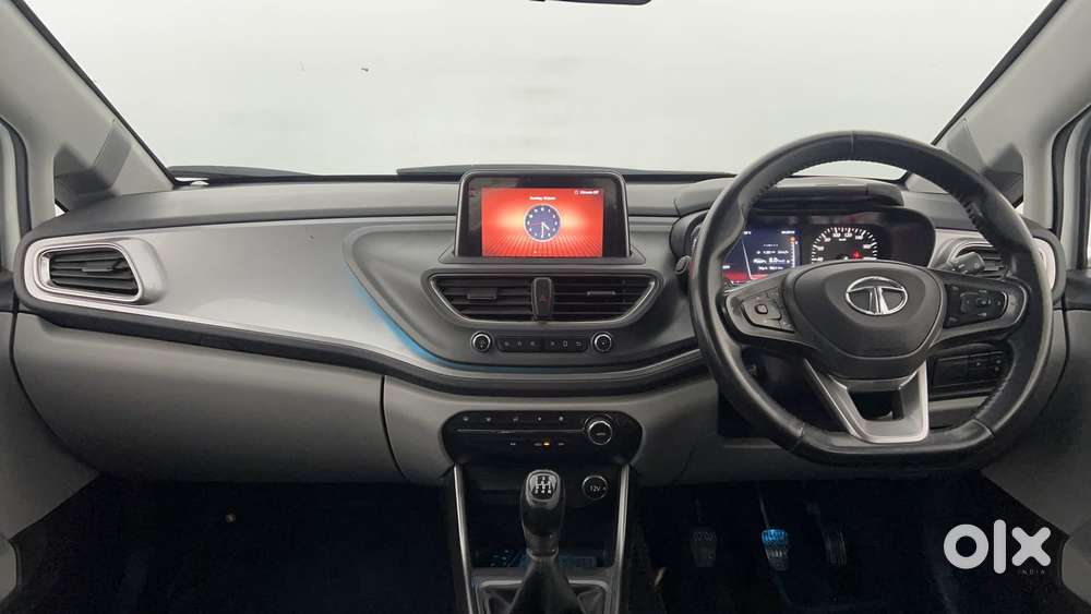 Tata Altroz Xz, 2020, Petrol