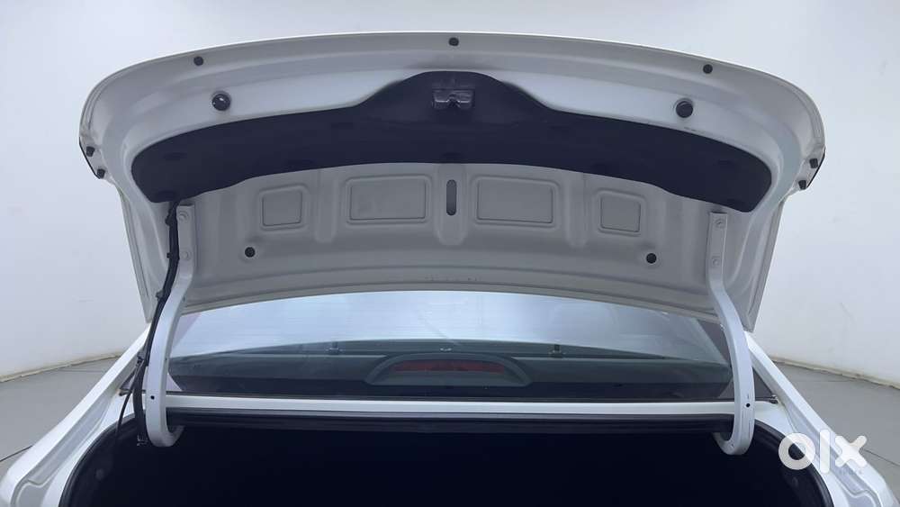 Hyundai Verna 1.0 Sx (o) Turbo Gdi Dct, 2022, Petrol