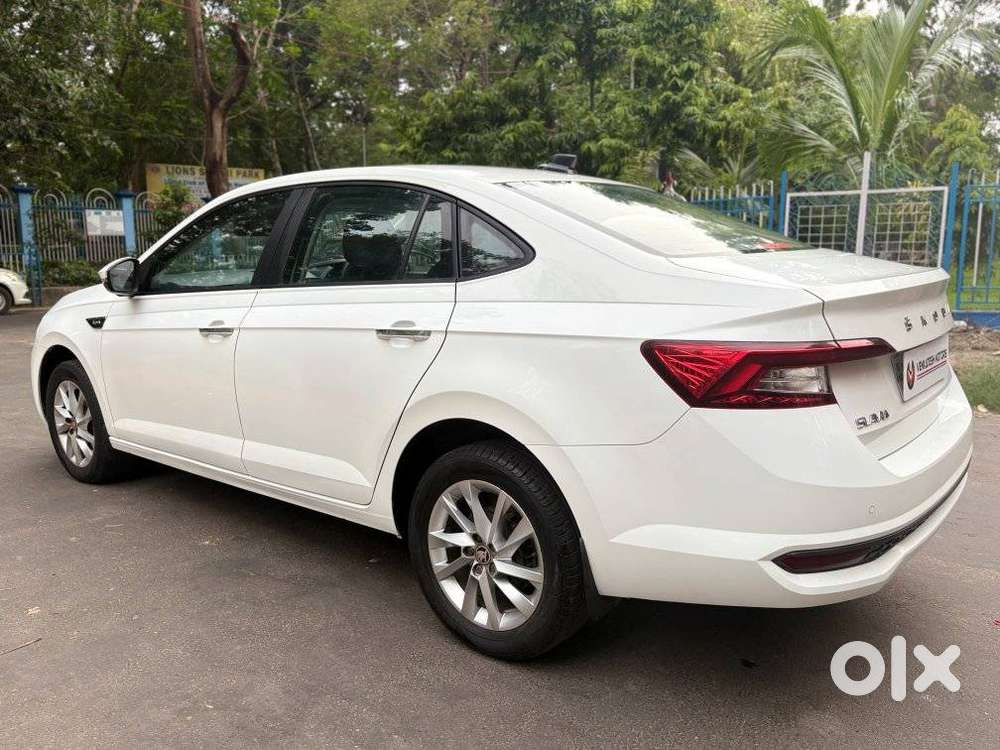 Skoda Slavia Ambition 1.5l Tsi Mt, 2023, Petrol