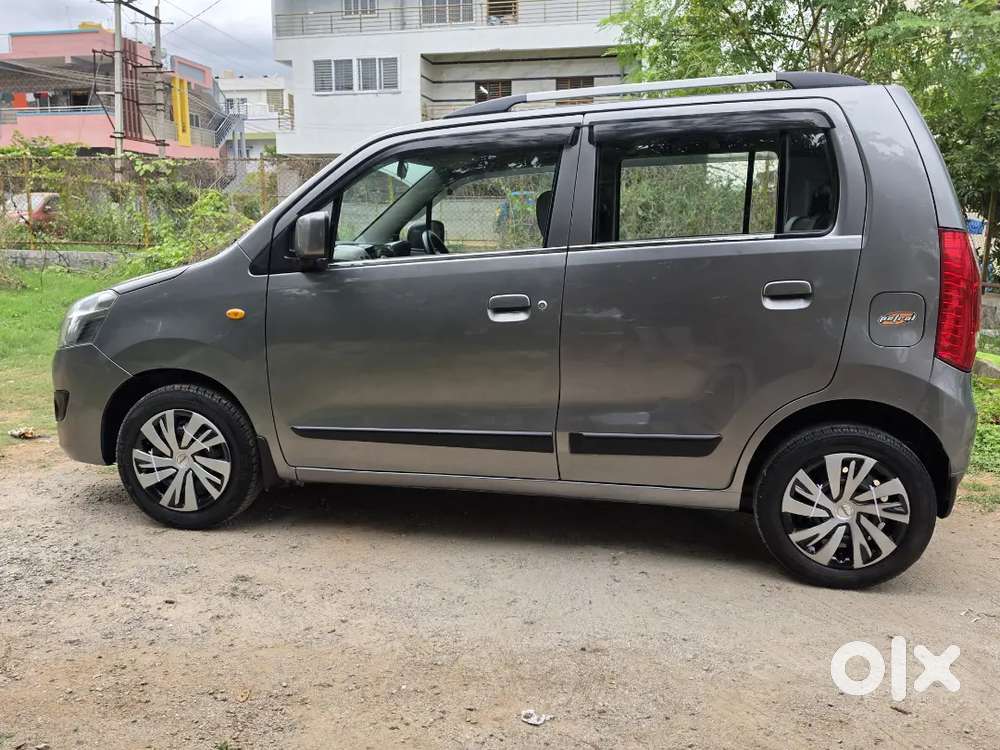 Maruti Suzuki Wagon R 2013 Petrol Well Maintained