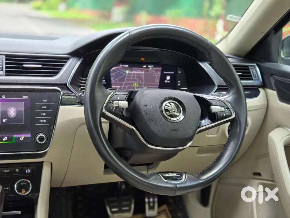 Skoda Superb 2.0 L&k Tsi At, 2023, Petrol