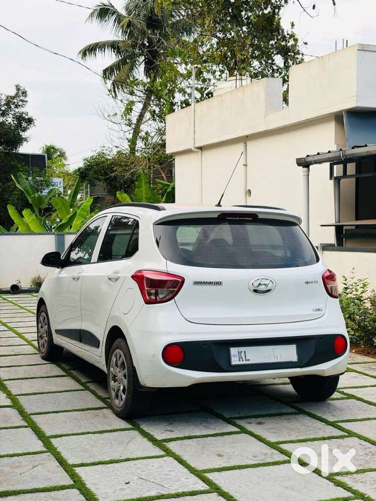 Hyundai I10 Sportz, 2019, Petrol