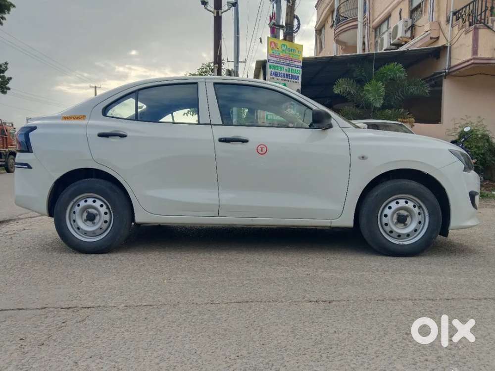 Maruti Suzuki Dzire 1.2 Lxi, 2025, Petrol
