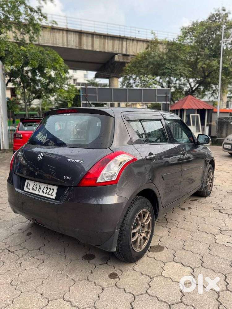 Maruti Suzuki Swift 1.2 Vxi (o), 2015, Petrol