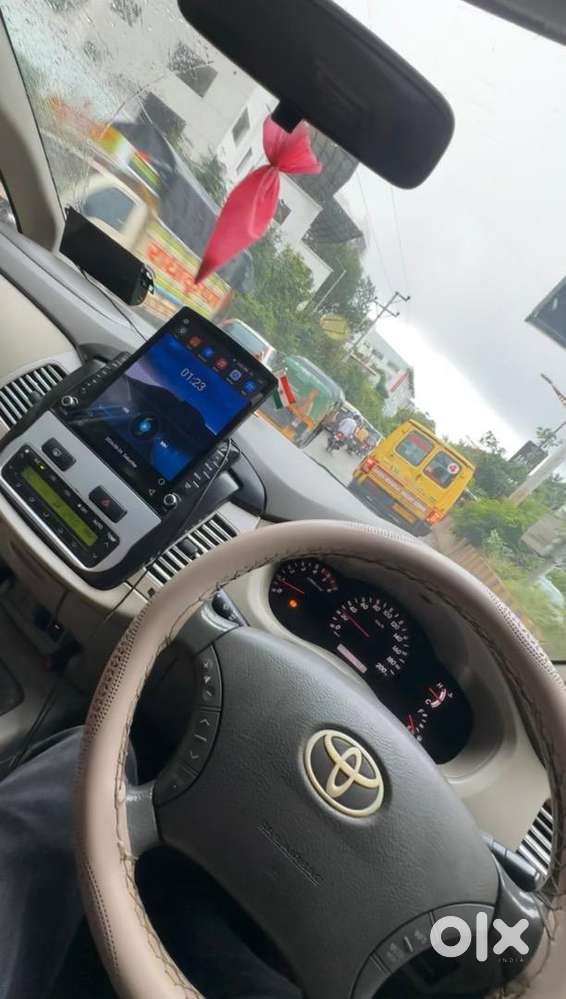 Toyota Innova 2010 Diesel Well Maintained