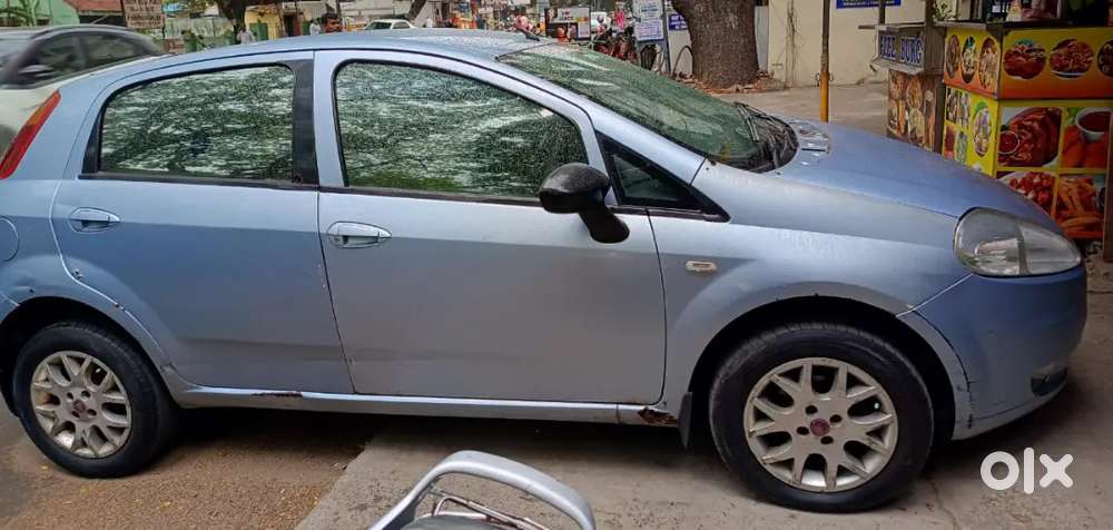 Fiat Grand Punto 2010 Diesel 72000 Km Driven