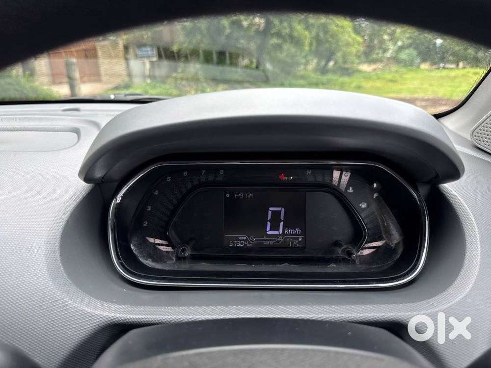 Tata Tigor Xe, 2020, Petrol