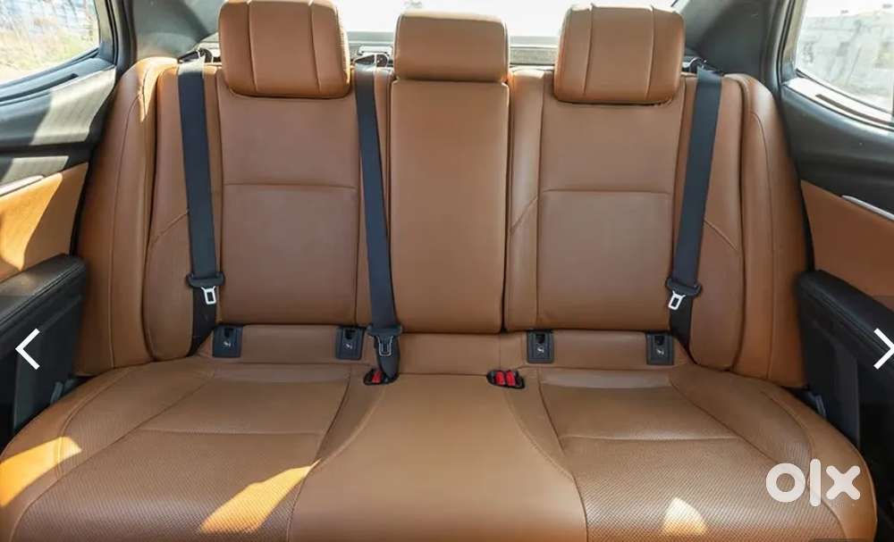 Toyota Camry, 2024, Petrol