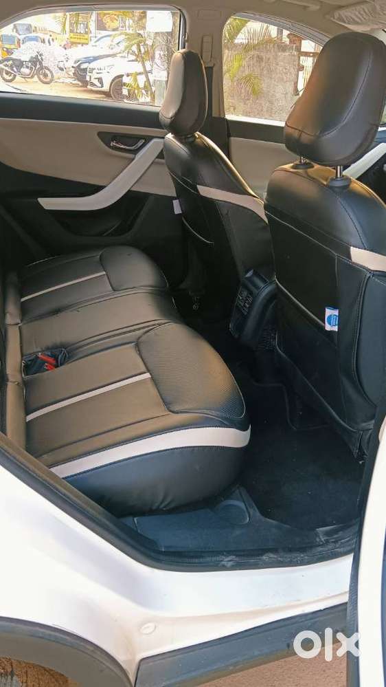 Tata Nexon Creative Plus 1.2 Revotron Petrol 6 Amt, 2024, Petrol