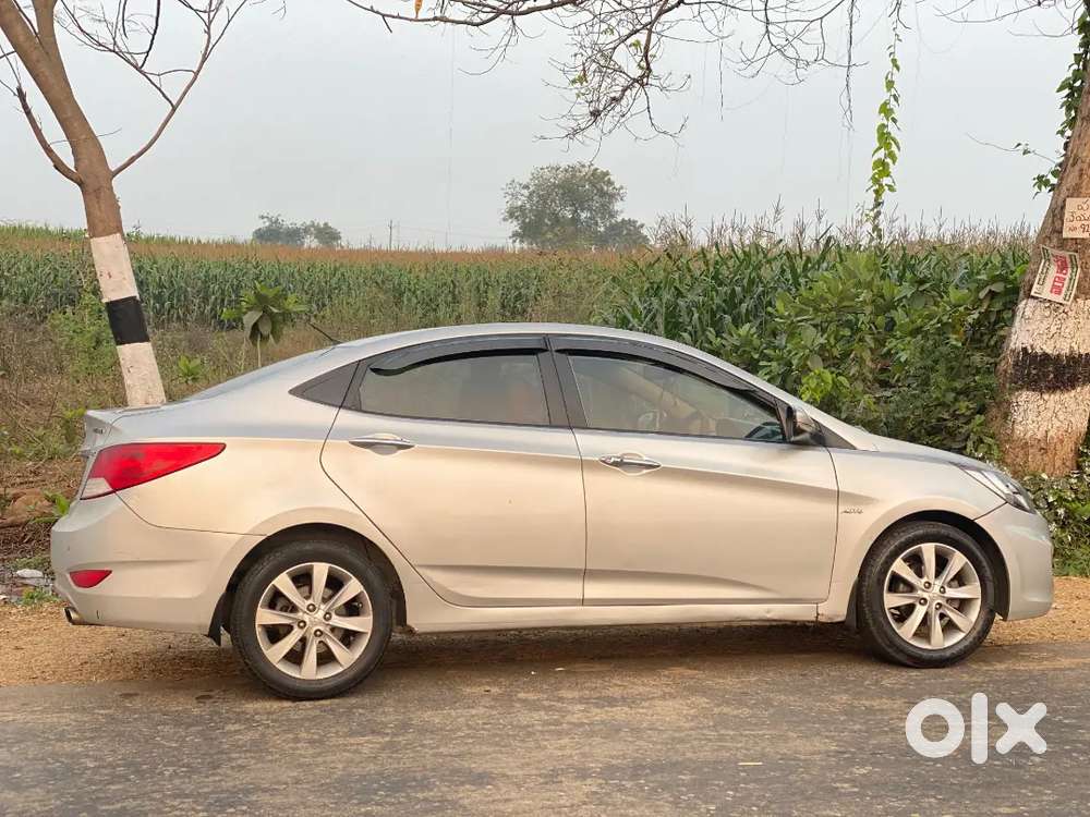 Hyundai Verna 2013 Diesel 190000 Km Driven