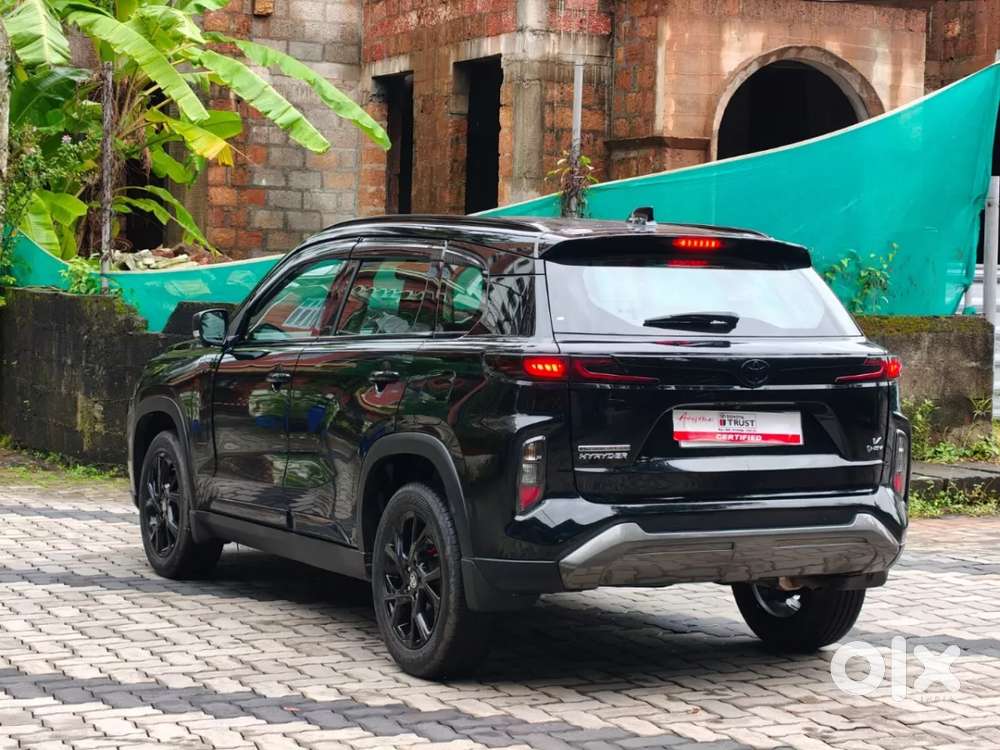 Toyota Urban Cruiser Hyryder, 2025, Petrol