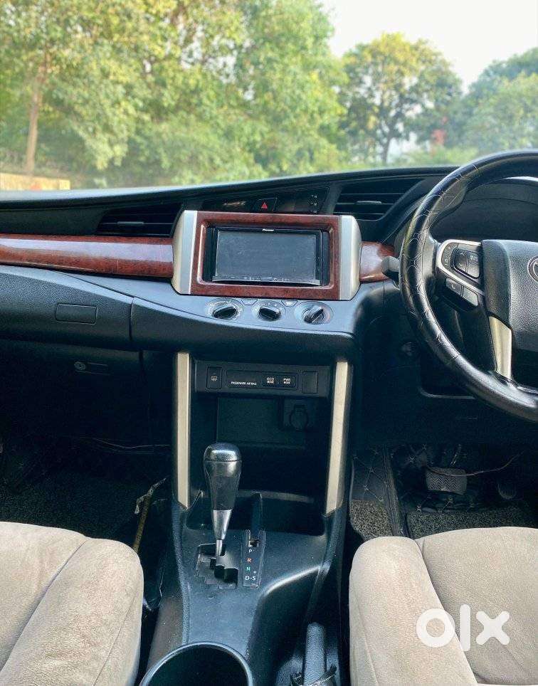 Toyota Innova Crysta 2.8 Gx At, 2017, Diesel