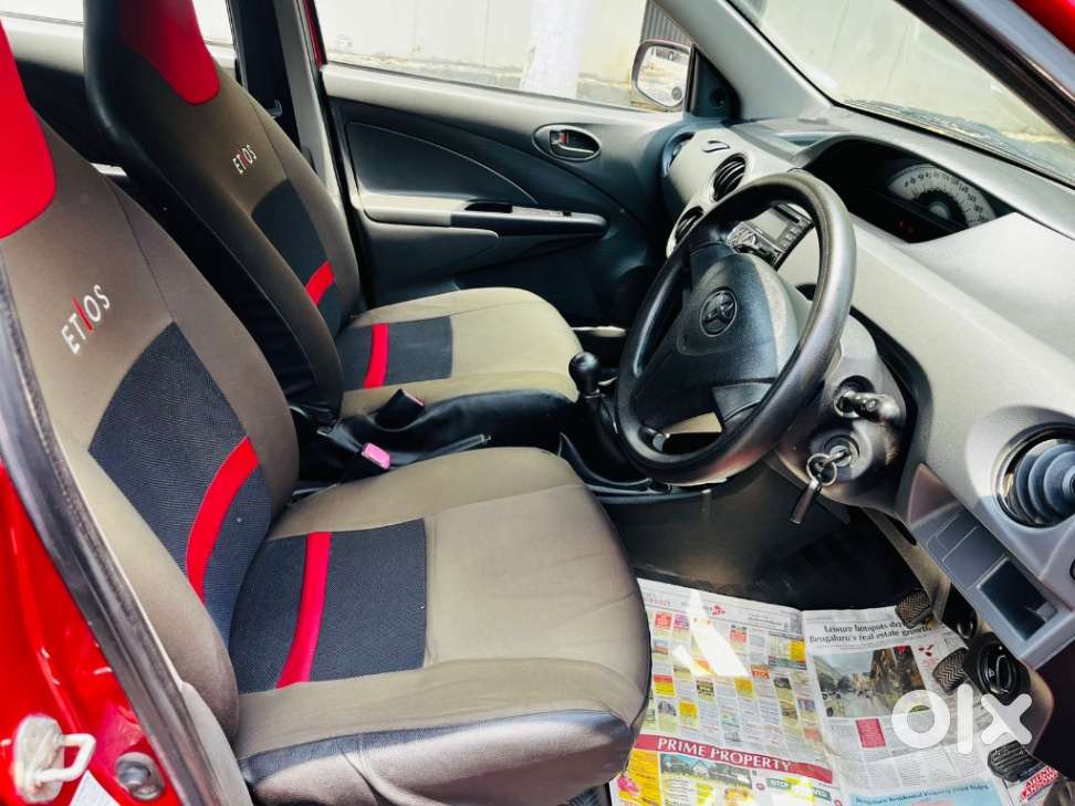 Toyota Etios Liva 2011-2012 G, 2012, Petrol