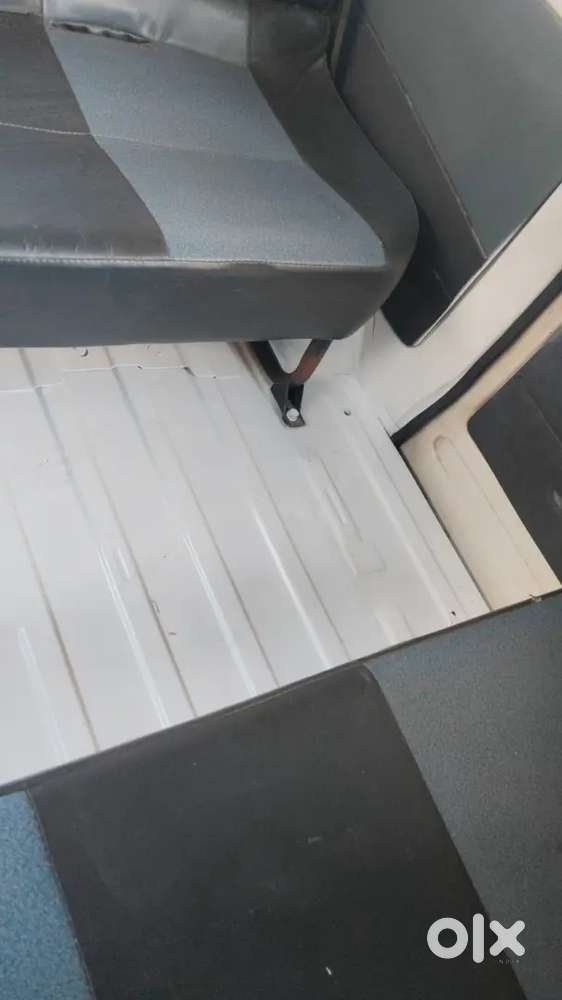 Maruti Suzuki Omni 2012