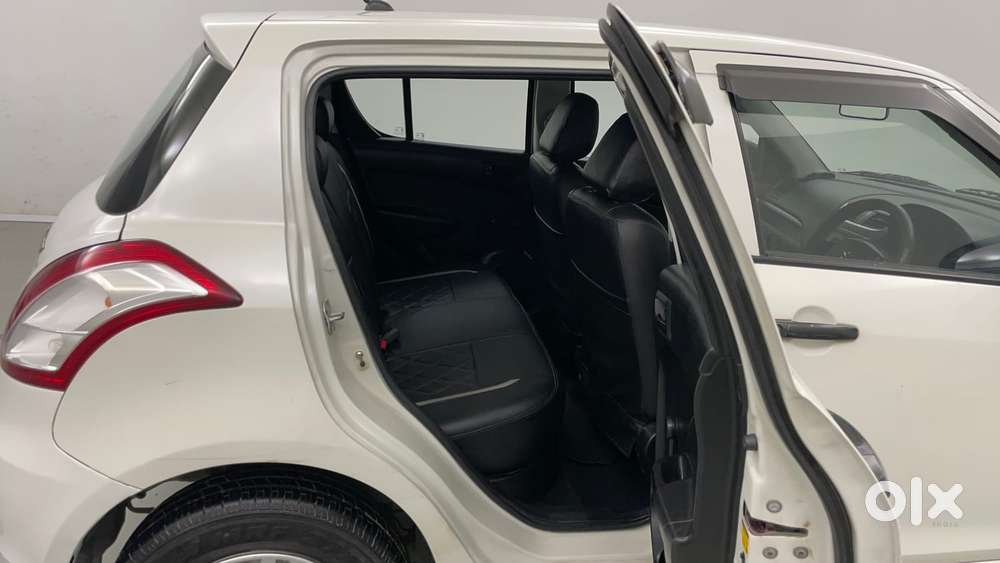 Maruti Suzuki Swift 1.2 Lxi (o), 2016, Petrol