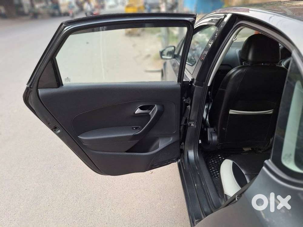 Volkswagen Vento 1.2 Tsi Comfortline At, 2016