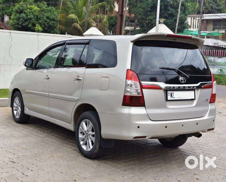 Toyota Innova 2.5 V 7 Str, 2012, Diesel
