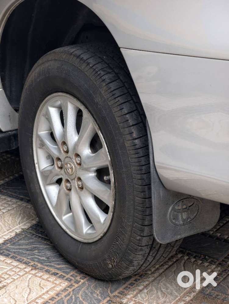 Toyota Innova 2.0 V, 2013, Diesel