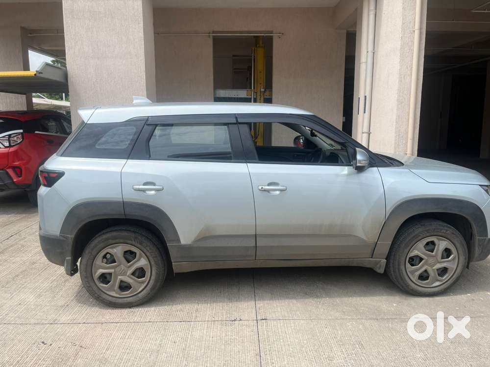 Maruti Brezza Vxi 2025