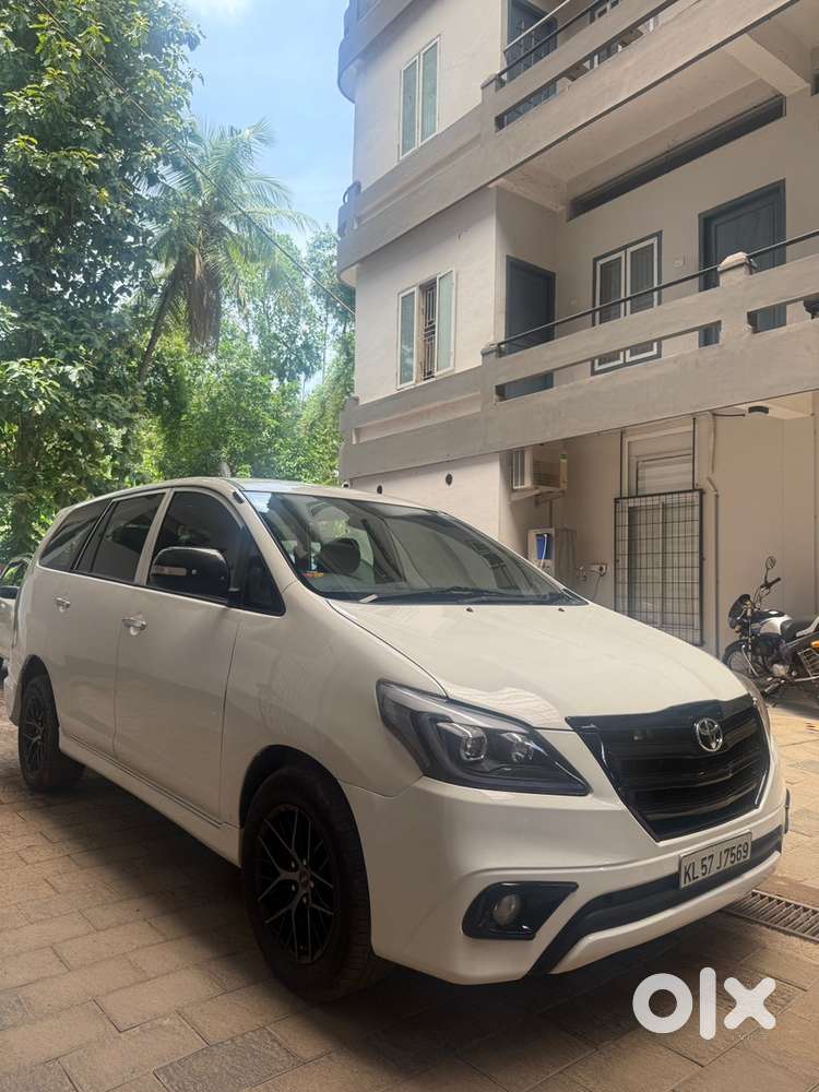 Toyota Innova Diesel 2014