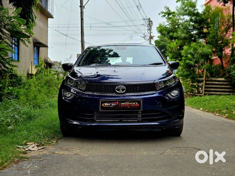 Tata Altroz Xz Plus (s) Dark Edition, 2023, Petrol
