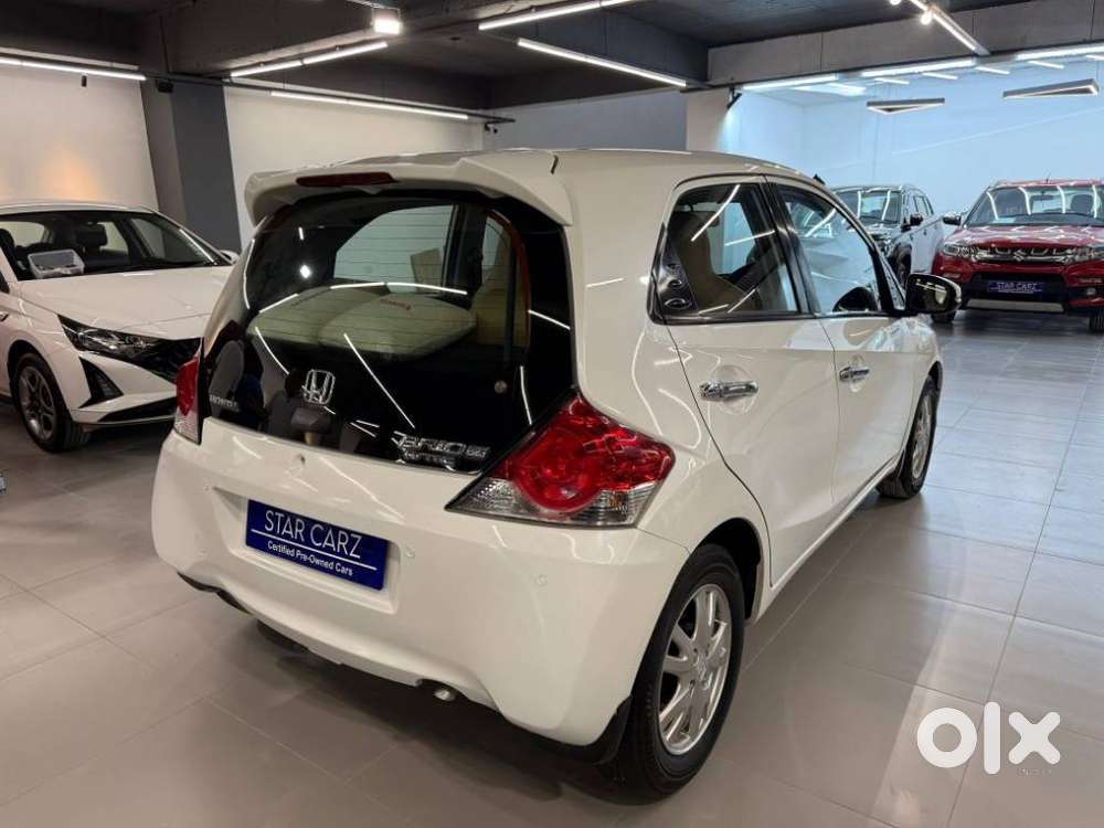 Honda Brio V Automatic, 2016, Petrol