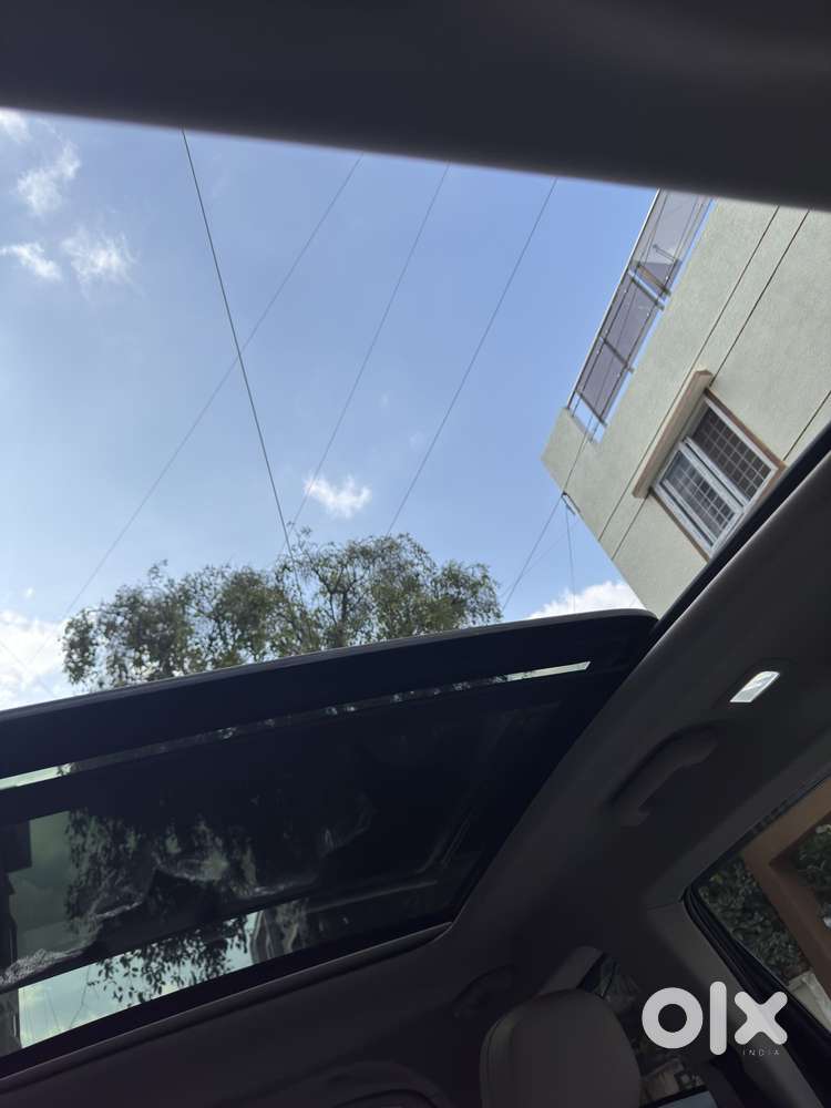 Mahindra Xuv700 2.0 Ax 7 Petrol At Str, 2024, Petrol